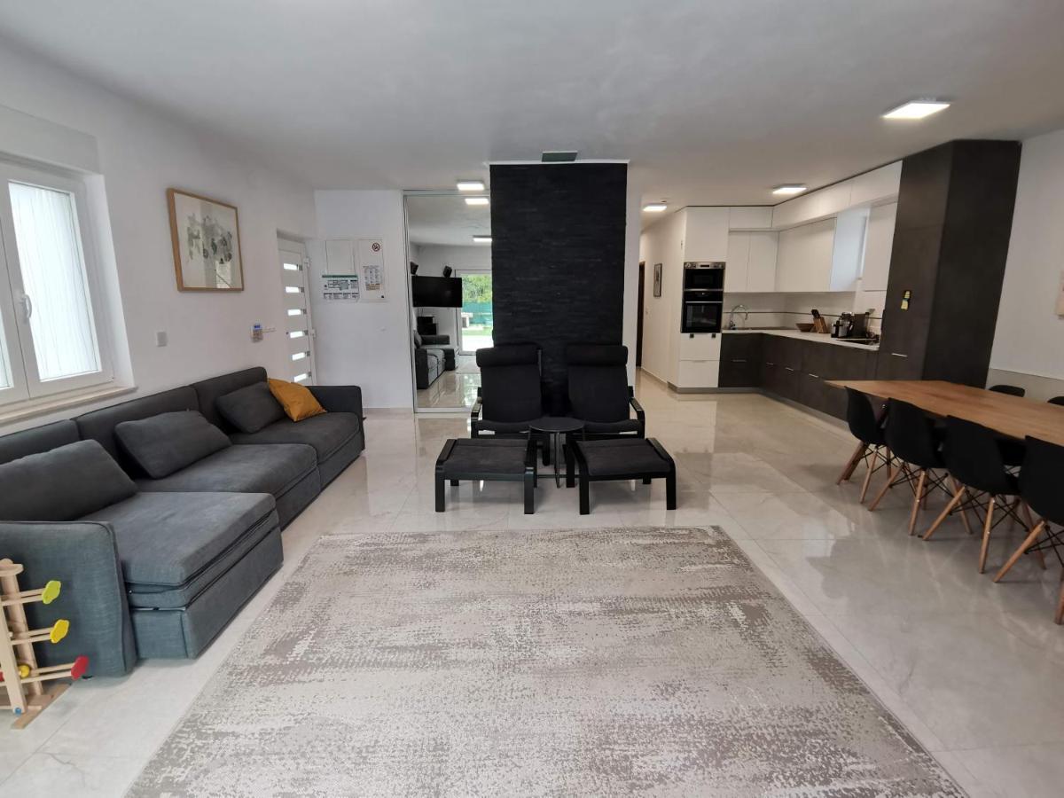 Villa Oliva Umag Bagian luar foto